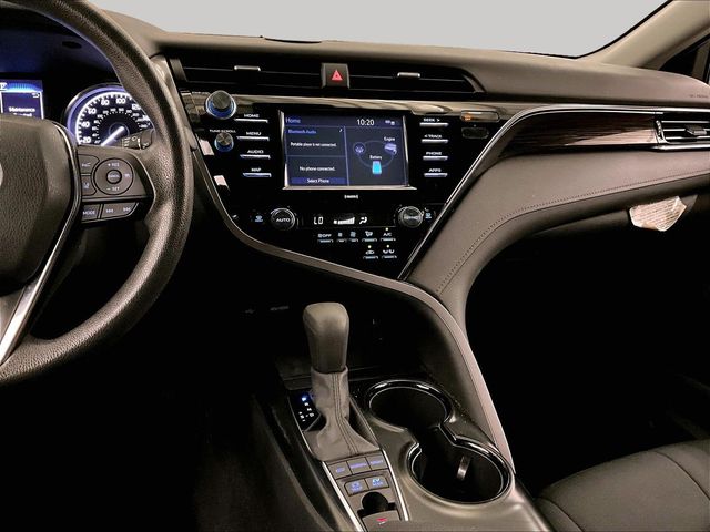 2020 Toyota Camry Hybrid LE - 5