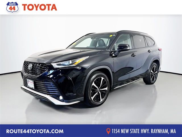Midnight Black Metallic 2022 Toyota Highlander XSE AWD SUV / Crossover All-Wheel Drive 8-Speed Automatic