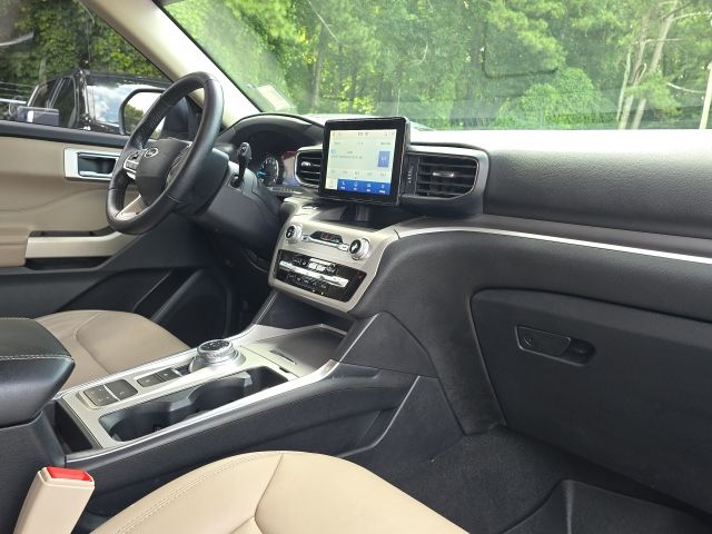 2022 Ford Explorer XLT:169313A