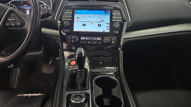 Used 2018 Deep Blue Pearl Nissan 3.5 SL image 13