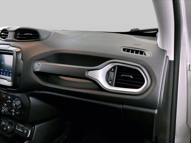 2021 Jeep Renegade Latitude Silver at South Hills Kia