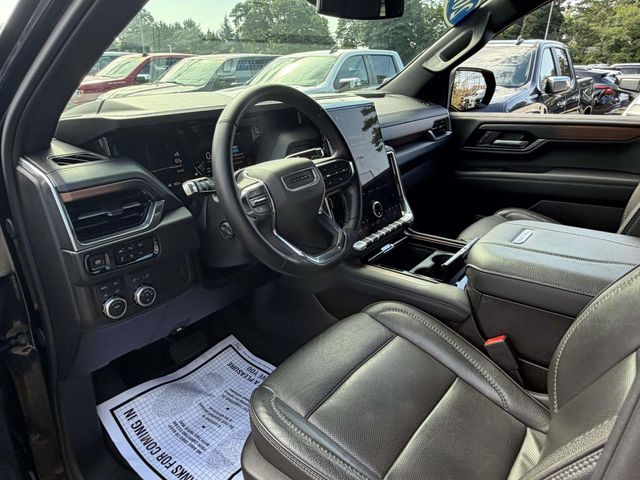 Used 2025 GMC Yukon XL SUV
