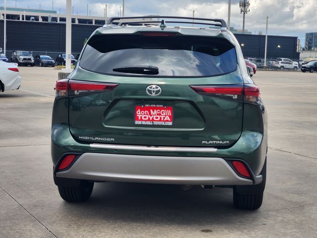 2024 Toyota Highlander Platinum  at Toyota of Victoria