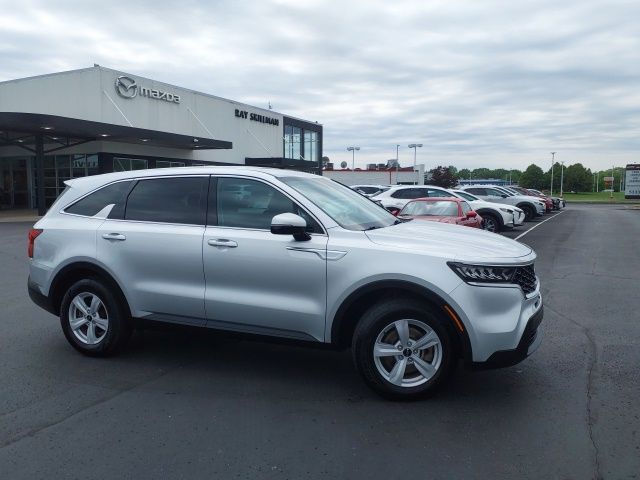 2022 Kia Sorento LX