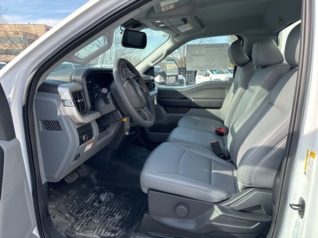 2024 Ford F-550 Super Duty 