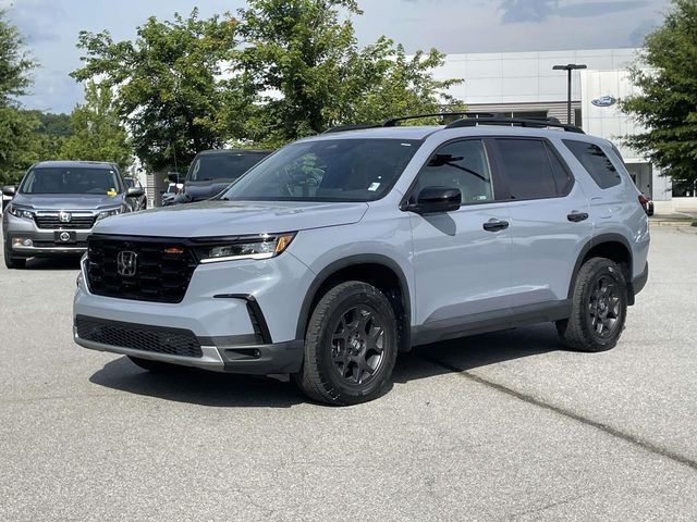 Sonic Gray Pearl 2024 Honda Pilot SUV / Crossover All-Wheel Drive Automatic