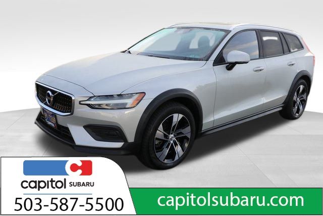 2020 Volvo V60 Cross Country T5 26