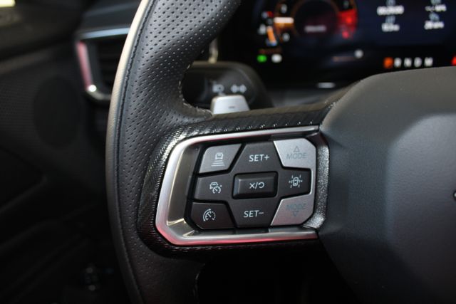 2024 Ford Mustang GT Premium photo