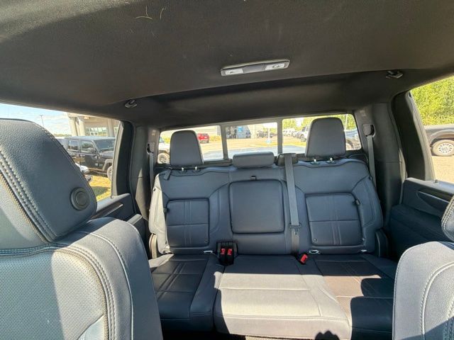 2024 Iridescent Pearl Tricoat Chevrolet Silverado 2500HD High Country 4X4 Truck