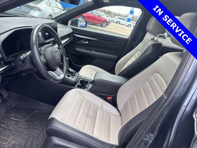 View vehicle photo 6