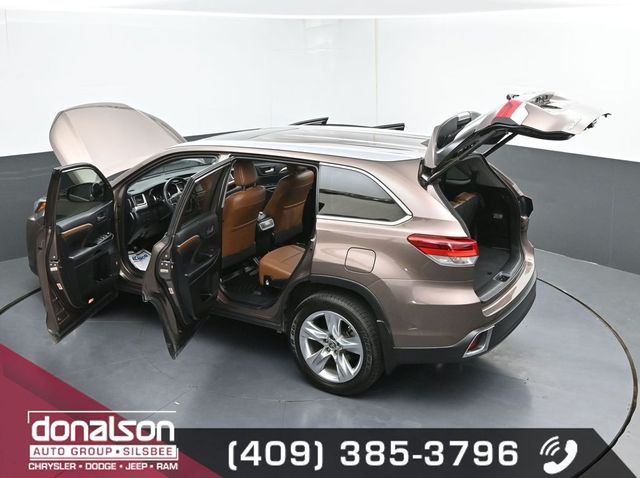 used 2019 Toyota Highlander car, priced at $24,292
