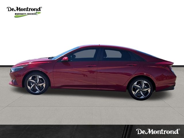 Used 2023 Red Hyundai SEL image 8