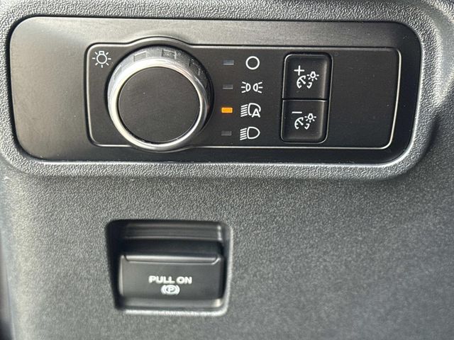 Used 2024 Gray Ford Outer Banks image 20