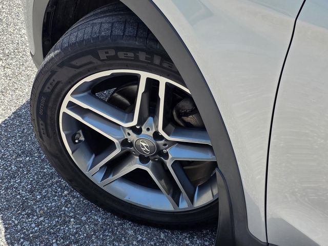 Used 2017 Hyundai Santa Fe SUV
