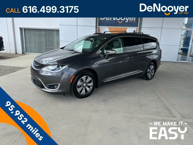 2018 Chrysler Pacifica Hybrid Limited FWD