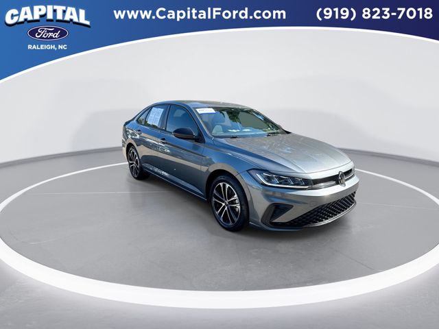 Used 2025 Gray Volkswagen 1.5T Sport image 2