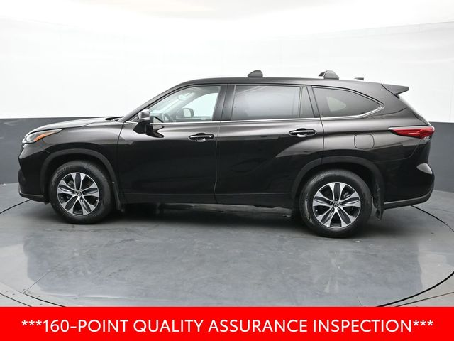 2022 Toyota Highlander XLE 3