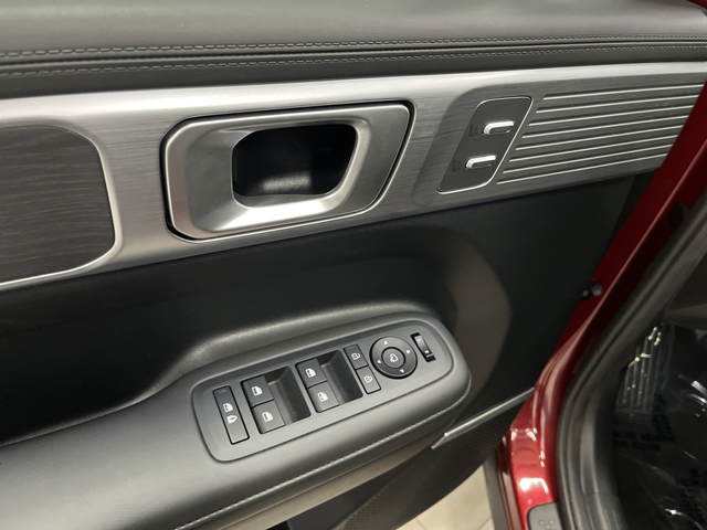 Used 2024 Ultimate Red Hyundai Limited image 31