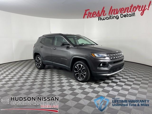 2022 Granite Crystal Metallic Clearcoat Jeep Compass Limited SUV