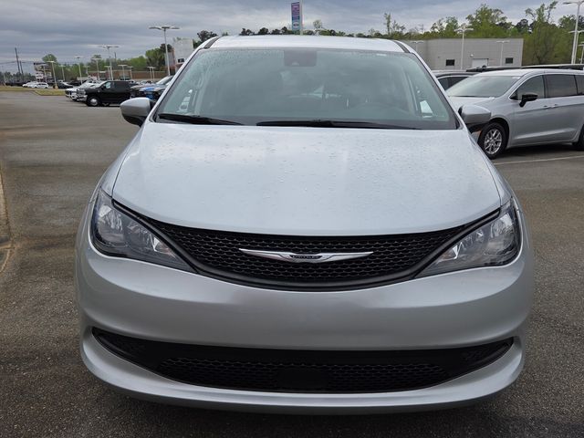 Used 2023 Silver Chrysler LX image 2