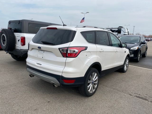 2017 Ford Escape Titanium 9