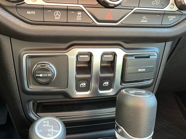 New 2026 Jeep Wrangler Sport S For Sale in Highland, IN