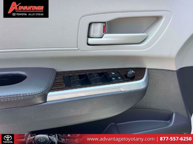 Used 2022 Toyota Sienna Van