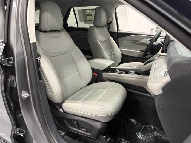 New 2026 Gray Ford Active image 32