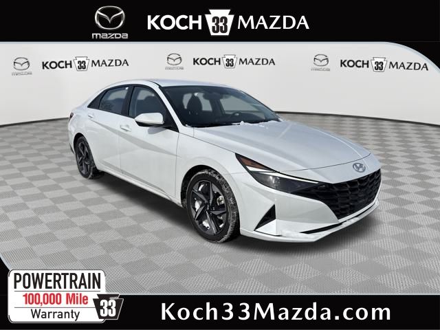 2023 Hyundai Elantra SEL FWD