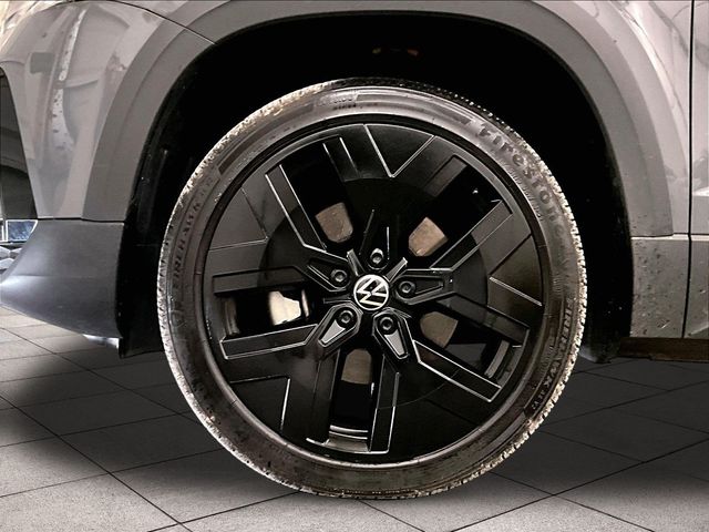 2023 Volkswagen Taos 1.5T SEL  at Auto Express Mitsubishi