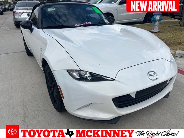 2020 Mazda MX-5 Miata Sport RWD