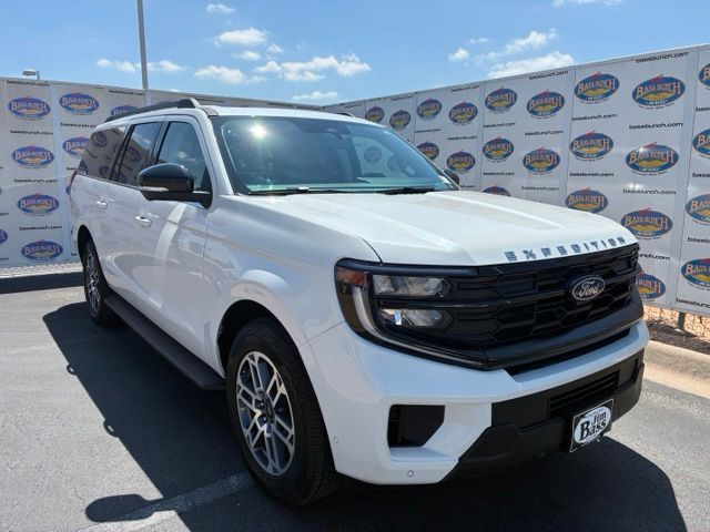 White Metallic 2025 Ford Expedition SUV / Crossover Four-Wheel Drive Automatic