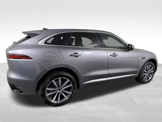 2024 Jaguar F-PACE P250 10