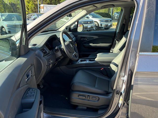 new 2026 Honda Ridgeline car, priced at $43,590