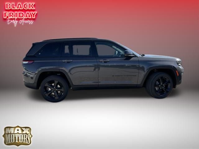 2025 Jeep Grand Cherokee Altitude 12