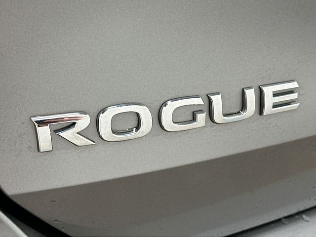 2018 Nissan Rogue SV Gray at Subaru and VW of Moon Township