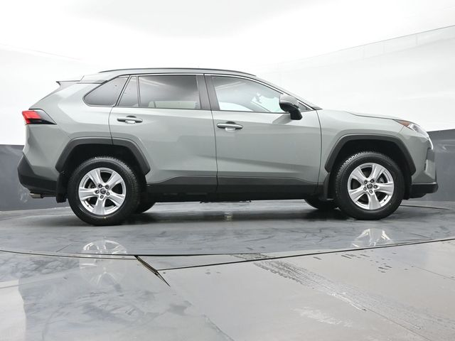 2021 Toyota RAV4 XLE 37