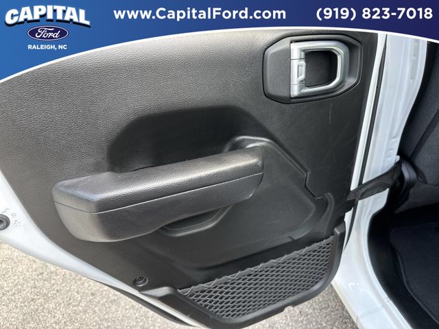 Used 2024 White Jeep Sport S image 17