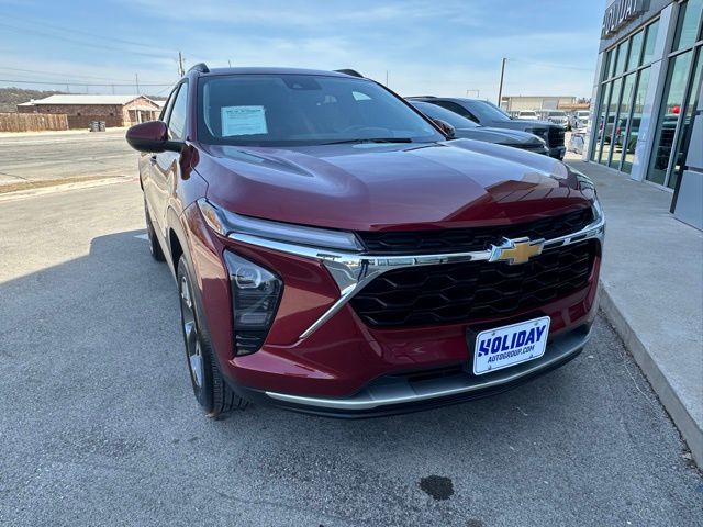 2025 Chevrolet Trax LT FWD