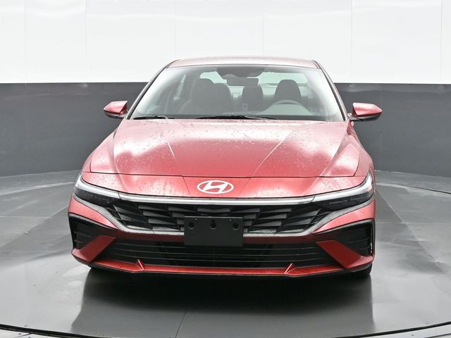 2024 Hyundai Elantra SEL 3