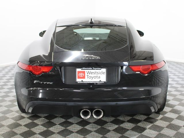 Used 2017 Ultimate Black Metallic Jaguar Premium image 5