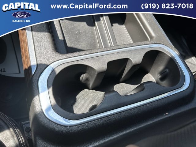 Used 2021 Iridescent Pearl Tricoat Chevrolet High Country image 32