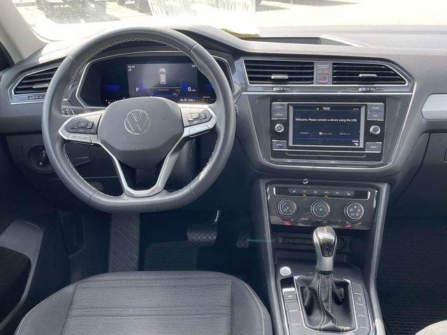 Used 2023 Gray Volkswagen 2.0T S image 12