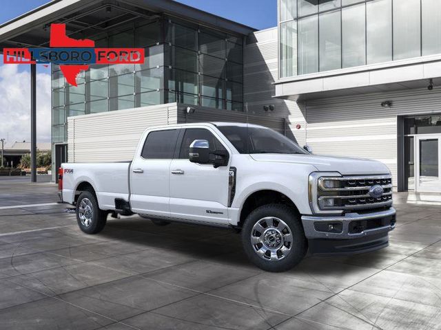 2025 Star White Metallic Tri-Coat Ford Super Duty F-350 SRW Lariat 4X4 Truck