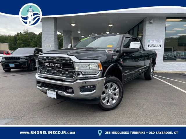 Diamond Black Crystal Pearlcoat 2024 RAM 3500 Pickup Truck Four-Wheel Drive 6-Speed Automatic