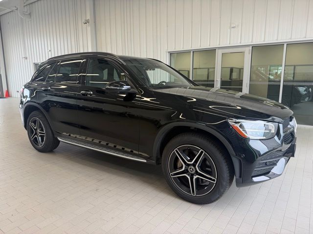 Black 2022 Mercedes-Benz GLC 300 SUV 4MATIC SUV / Crossover All-Wheel Drive 9-Speed Automatic