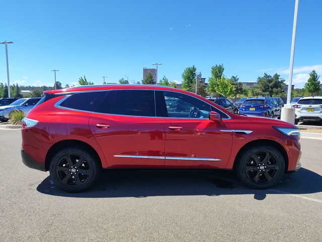2023 Buick Enclave Essence's photo