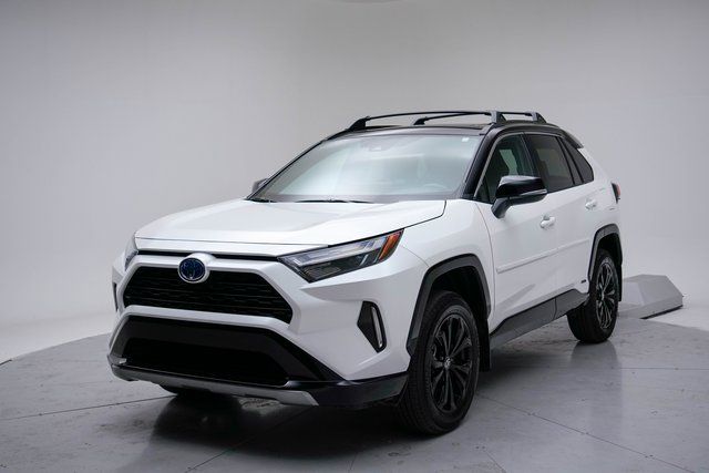 2024 Toyota RAV4 Hybrid XSE photo