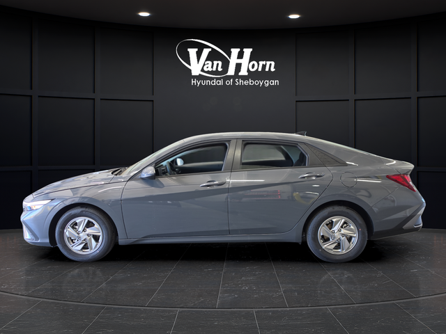 New 2026 Ecotronic Gray Hyundai SE image 4