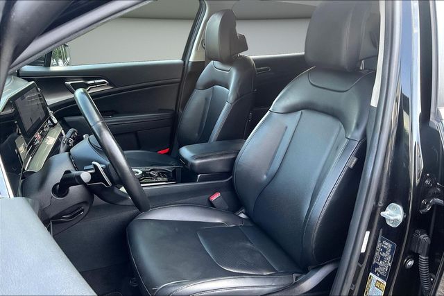 Used 2023 Kia Sportage Hybrid SUV